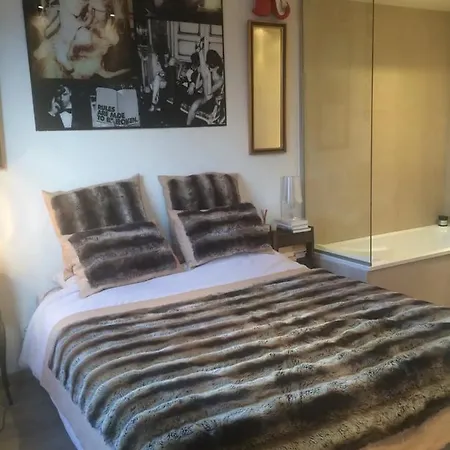 Comme A L'Hotel 아파트